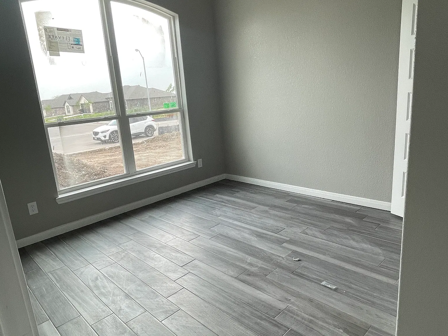4 bed, $1,950 — Photo 3