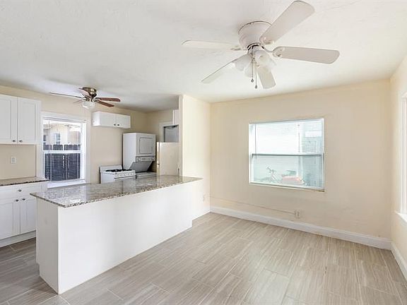 5th image of 4717 Garden Ave #B