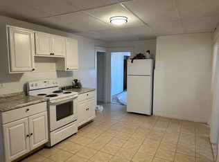 208 Pilgrim Ave #1, Worcester, MA 01604