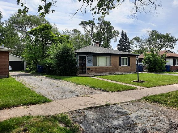 3rd image of 1329 Woodview Ave