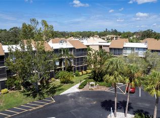 612 Bird Bay Dr S #112CAR, Venice, FL 34285