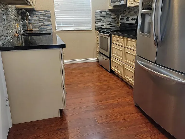 6814 S Rita Ln — Photo 6