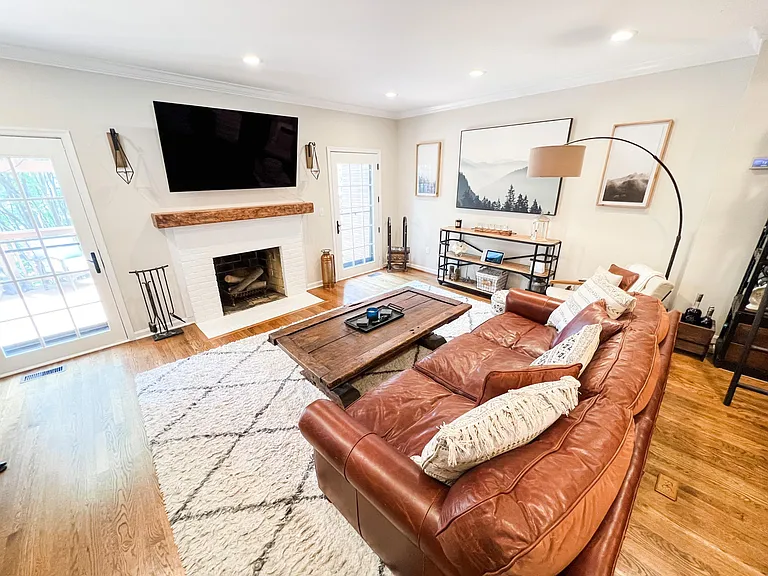 108 Gretna Green Ct — Photo 15