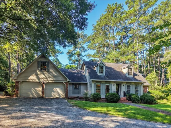 4476 Rivoli Dr, Macon, GA 31210