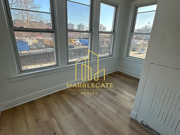 71 S 9th St #11 — Photo 7