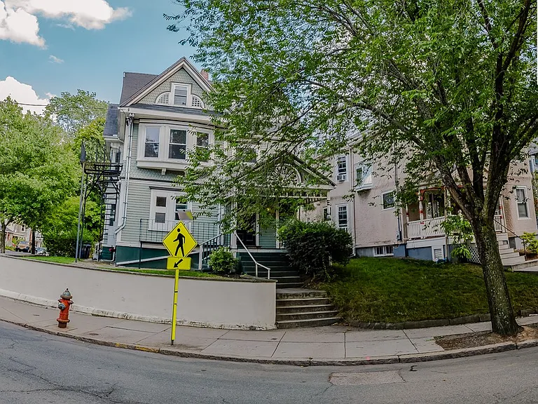 95 College Ave #1 — Photo 9