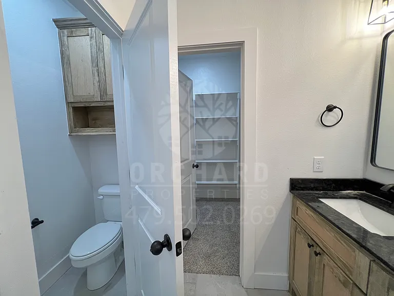 1021 Silver Birch St — Photo 18