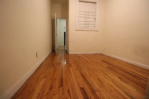 Rented by Luxor Homes & Investment Realty | media 31