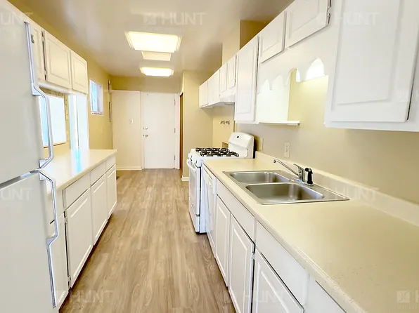 1575 Castle Pl SE, Albuquerque, NM 87116