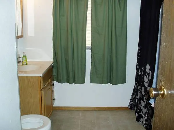 3420 Harcourt Dr — Photo 10