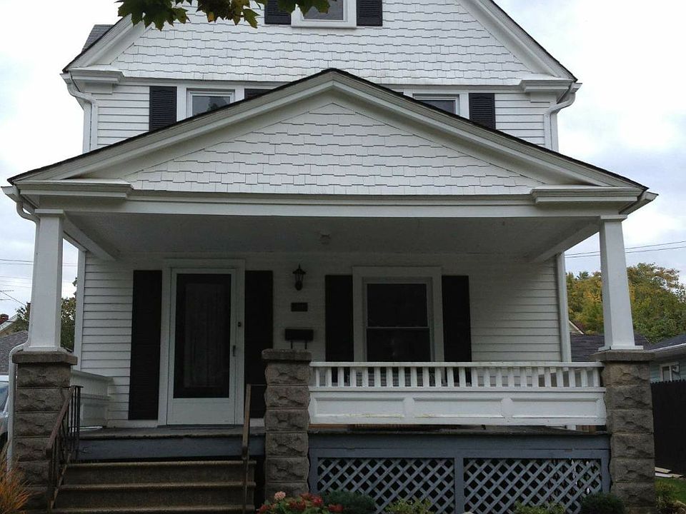 1st image of 327 Oxford Ave