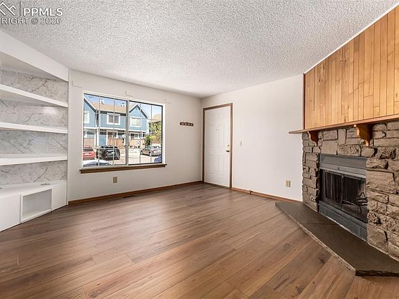 3rd image of 6393 Village Ln