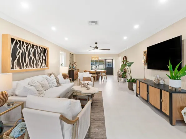 9955 Cherry Tree Terrace #A, Boynton Beach, FL 33436