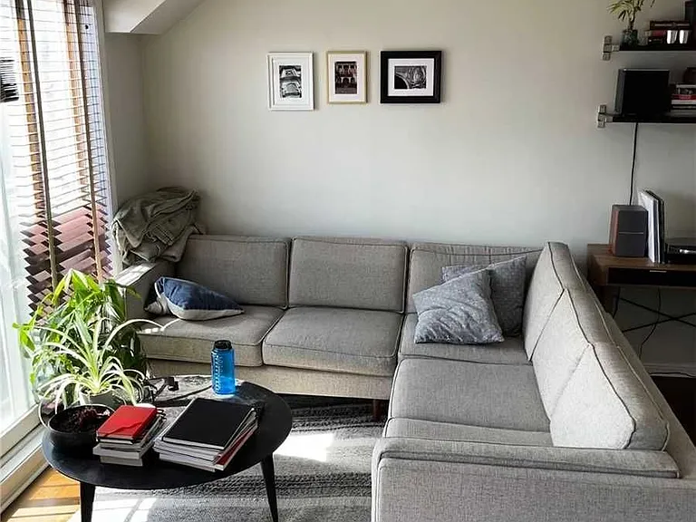 10 Laidlaw St #722 — Photo 11
