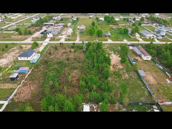 1828 Road 5832, Cleveland, TX 77327