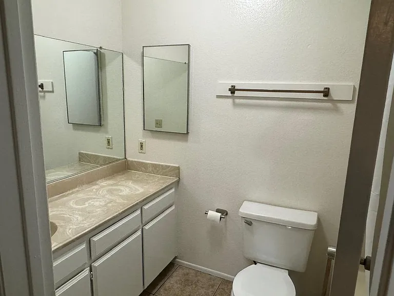 16645 Valencia Ave #1C — Photo 18