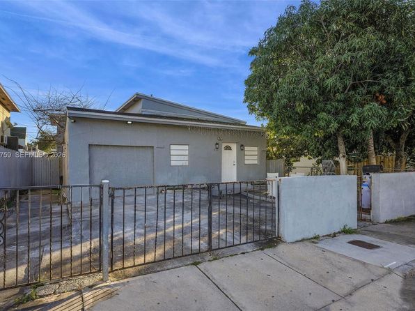 2104 NW 1st Ter, Miami, FL 33125