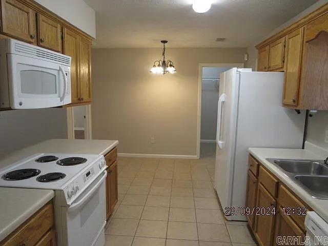 4555 Graham Dr — Photo 7