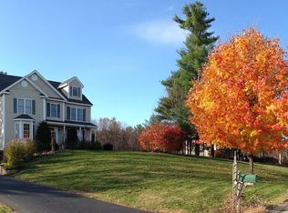 9 Hawk Dr, Salem, NH 03079