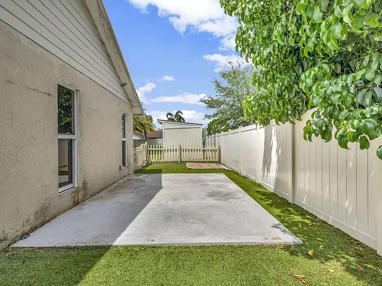1104 Jackpine St #SEASON FURNISHED R — Photo 40