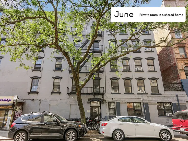 226 E 7th St #C — Photo 15