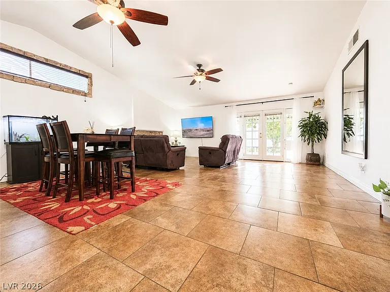 1723 Candice St — Photo 4