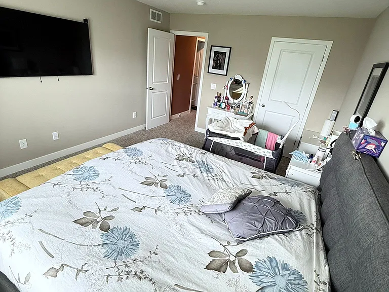 14250 Cheshire Ln N — Photo 21