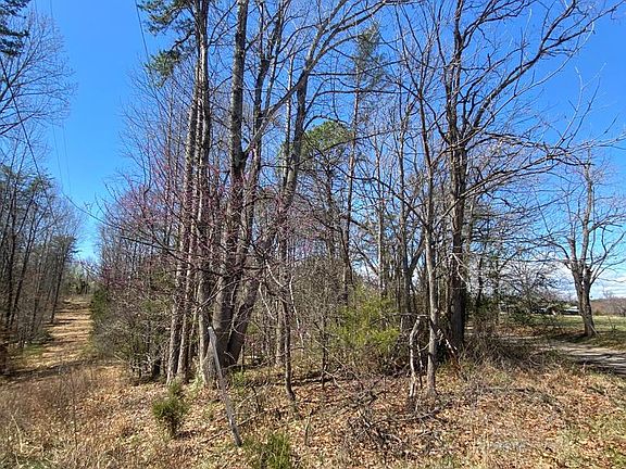 3rd image of 8424 Kilby Rd