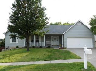 28 Arbor Point Ct, Saint Charles, MO