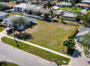 136 Bermuda Rd, Marco Island, FL 34145