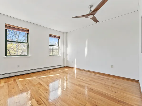 363 Cumberland Street image 1 of 6