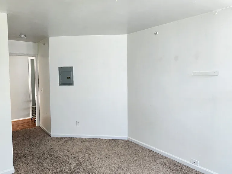 225 Bexley Ln — Photo 21