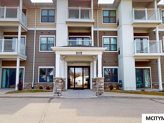 3rd image of 809 7th Ave N APT 211
