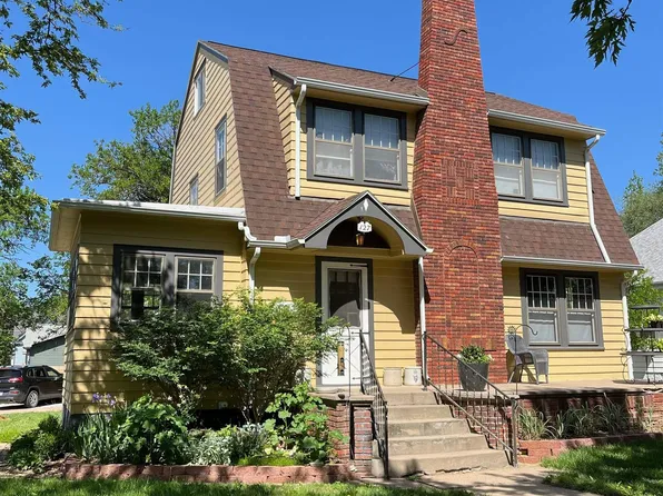 127 S Pine St, Newton, KS 67114