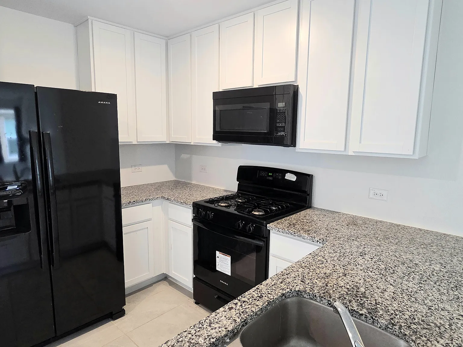 3 bed, 1440 sqft, $1,995 — Photo 3