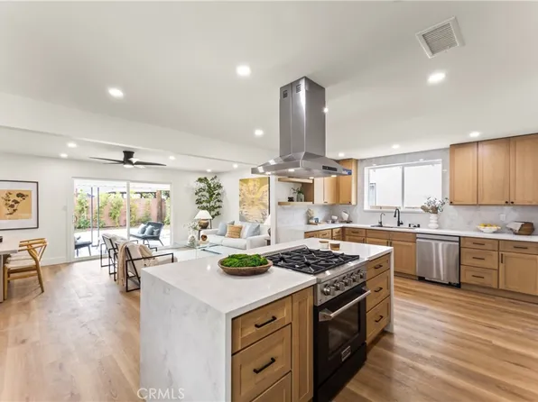 2218 Lewis St, Santa Ana, CA 92706
