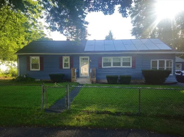 369 Breckwood Blvd, Springfield, MA 01109