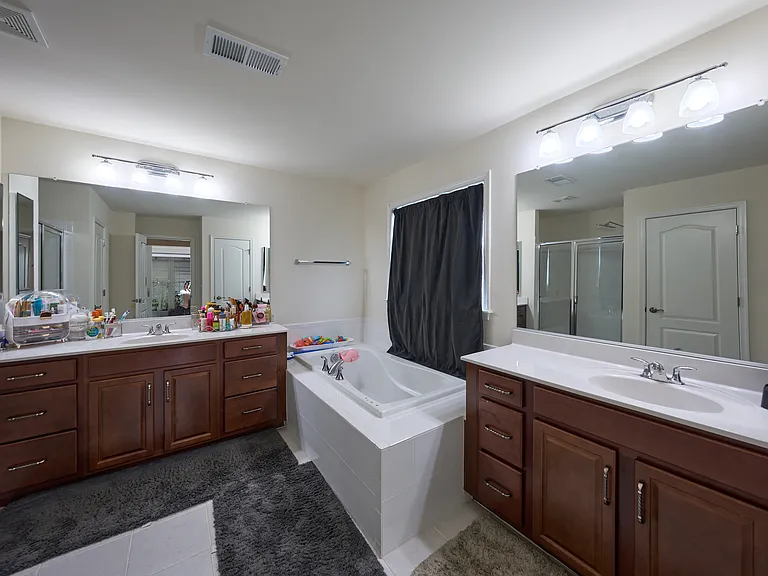 24887 Coventry Grove Ct — Photo 27