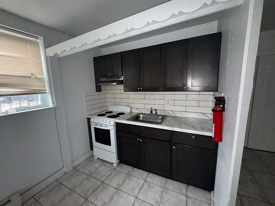 1st image of 657 Nye Ave #B11