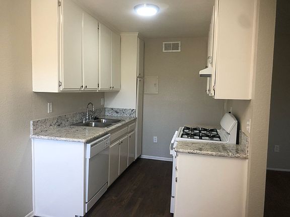 3rd image of 18046 Beneda Ln #B209