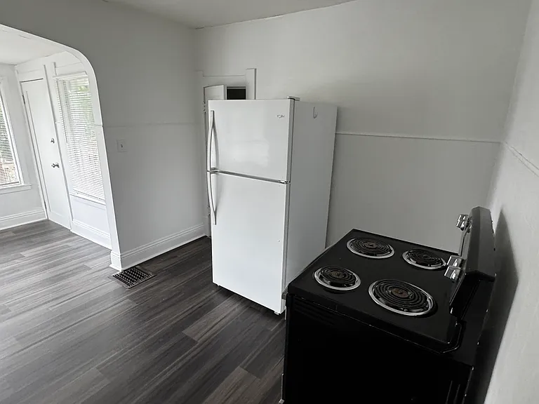 708 Spencer St #2 — Photo 8