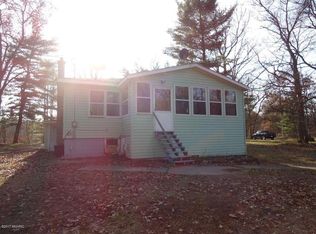 463 Riverview Dr, Baldwin, MI 49304
