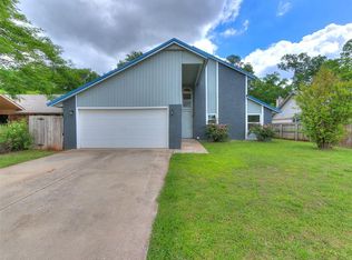 900 David Rd, Moore, OK 73160