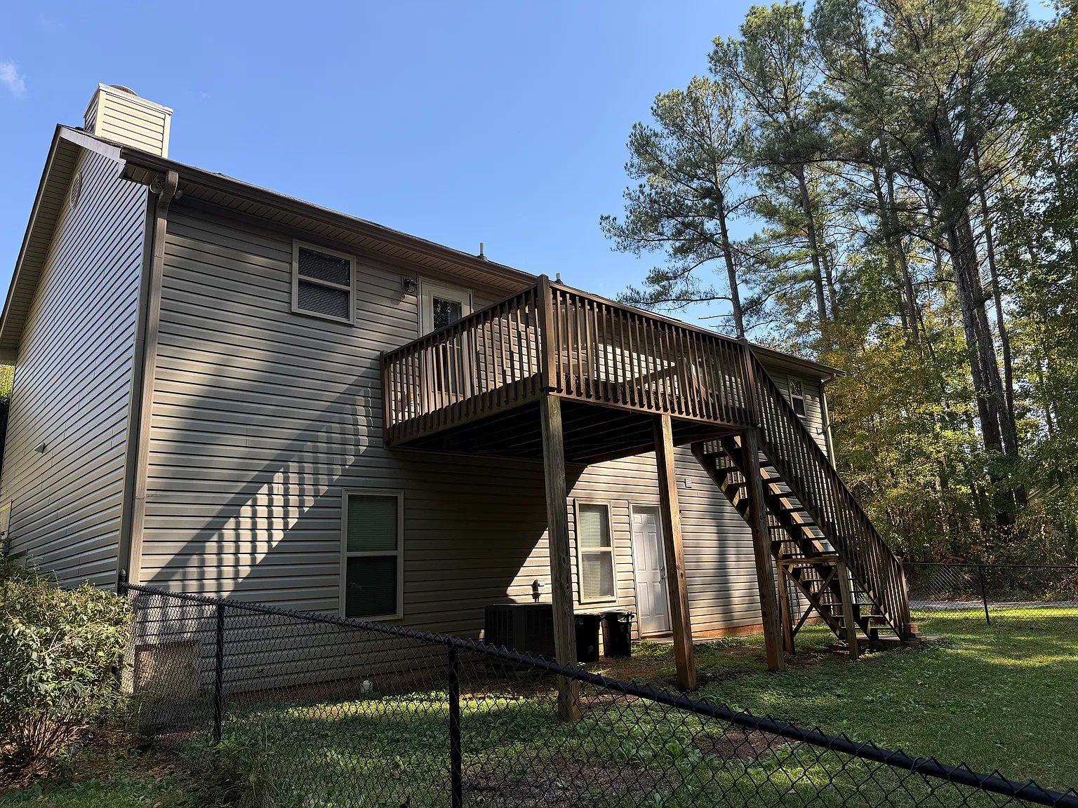 3 bed, $1,950 — Photo 3