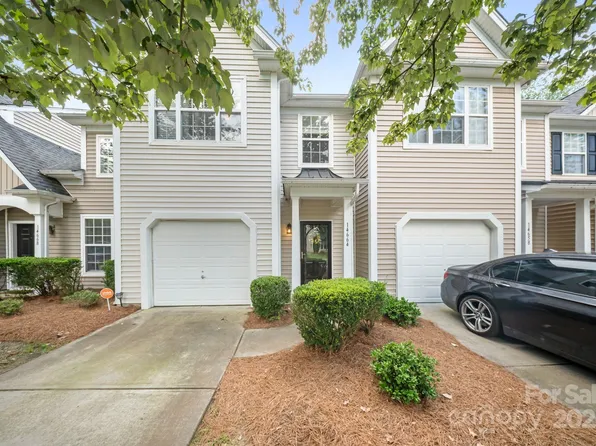 14664 Lions Paw St, Charlotte, NC 28273