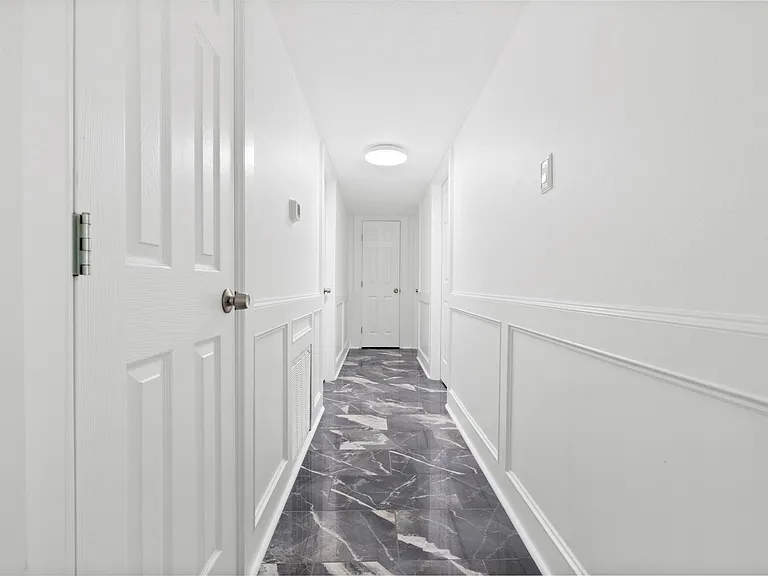 7900 Westheimer Rd #121 — Photo 16
