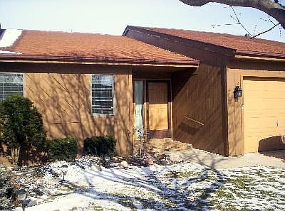 352 Groveland