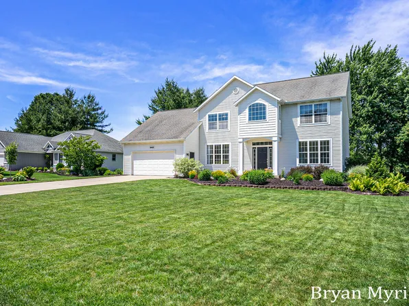 9469 Bluff Lake St, Zeeland, MI 49464