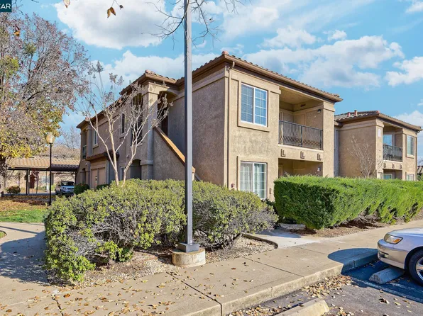 4200 E Commerce Way Unit 823, Sacramento, CA 95834
