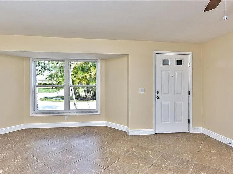 4480 Parrot Ave — Photo 7